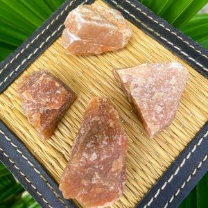 1 piece • small Sunstone chunk